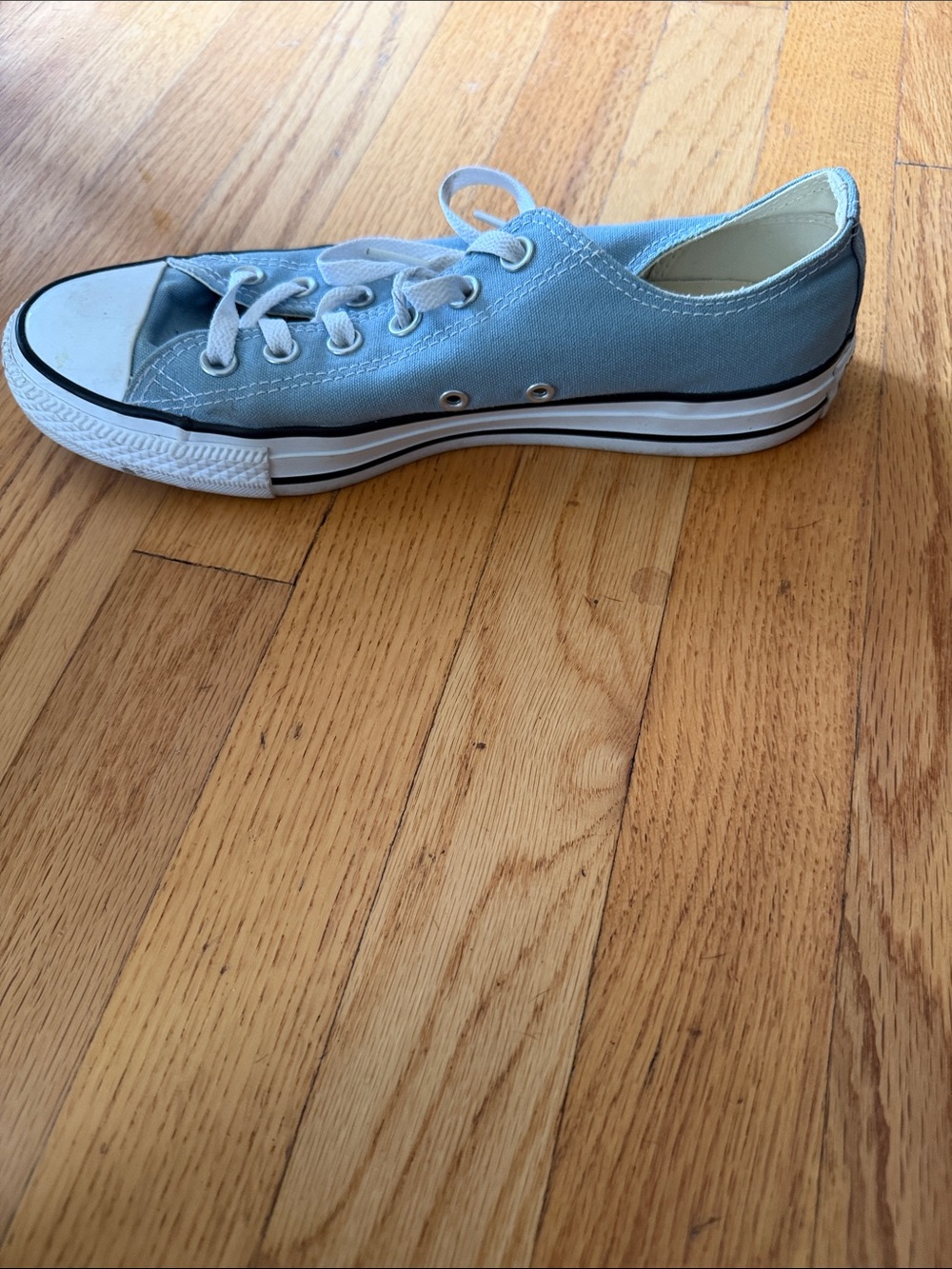 EUC Woman’s Size 9M Converse Lt Blue & White Sneakers Lace Up Canvas Tennis Shoe - Picture 9 of 10